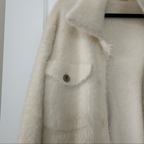 Fuzzy shacket - Picture 4 of 8